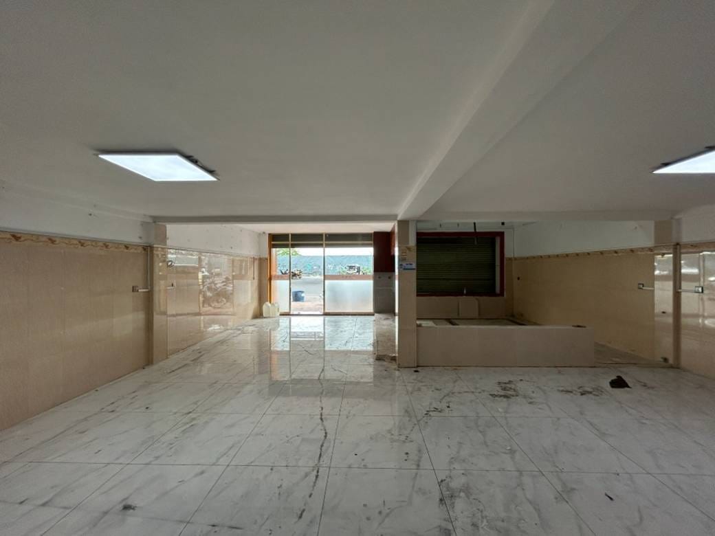 CommercialShophouse K pronájmu in Sen Sok $1,700