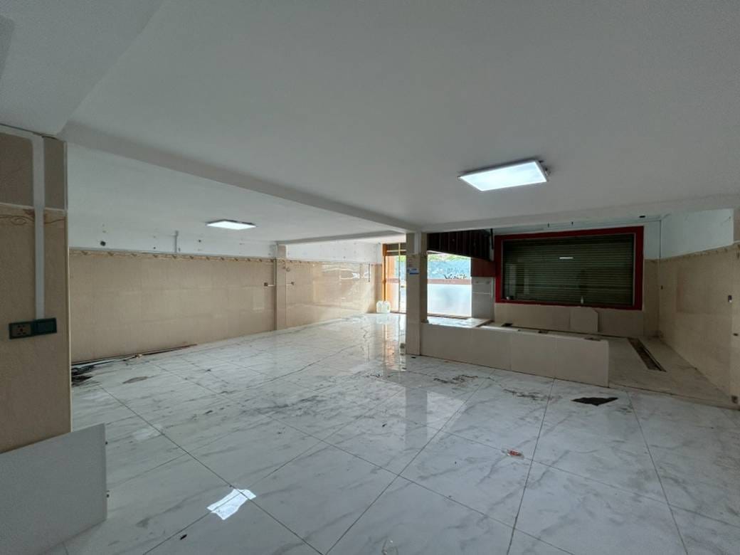 Tuek Thla CommercialShophouse K pronájmu in Tuek Thla