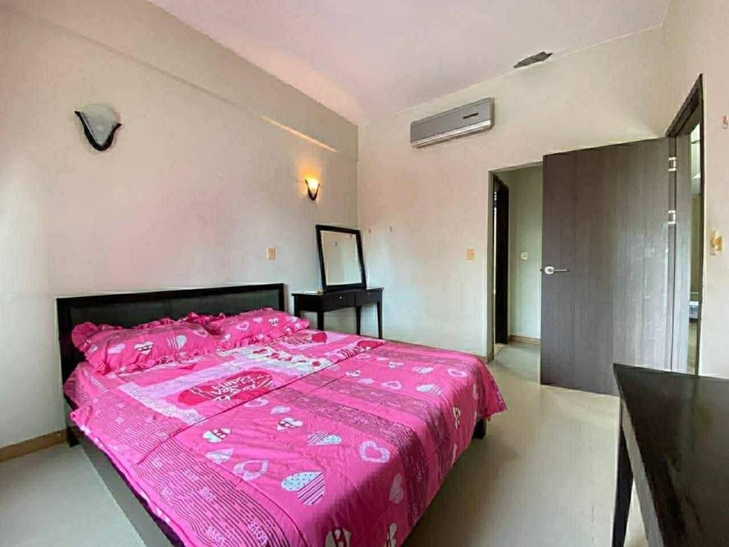 $550 Condo