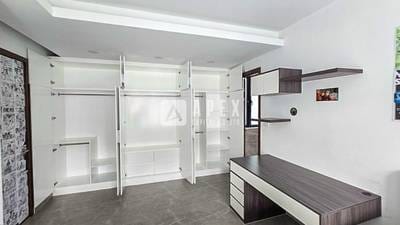 Vila K pronájmu in Meanchey $5,000