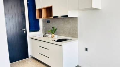 С мебелью Студия Для Продажи