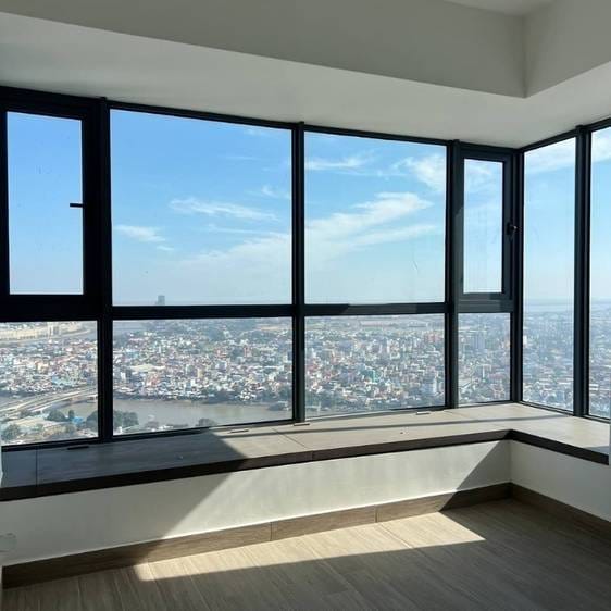 Urban Village Phase 2 | $220,000 Condo
