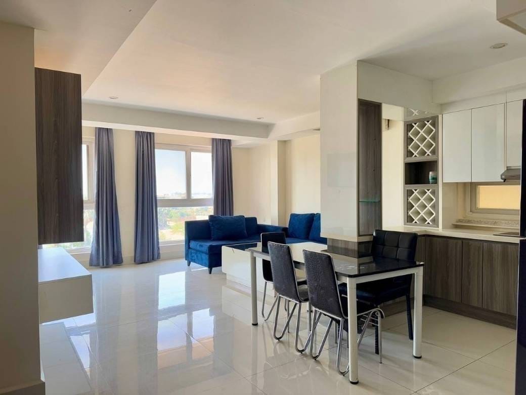 Condo For Rent with 1 Parking Space