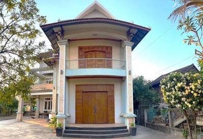 $1,000 House