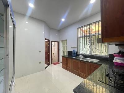 Vila K pronájmu in Chamkarmon $3,500