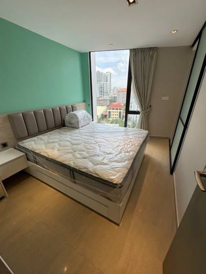 Time Square 3 | 3 Bedrooms Condo Na prodej for $174,000