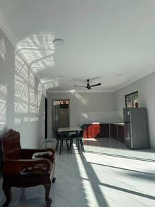 1 Bedrooms House and lot K pronájmu