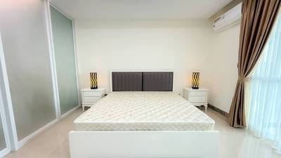 1 Bedrooms Condo For Rent