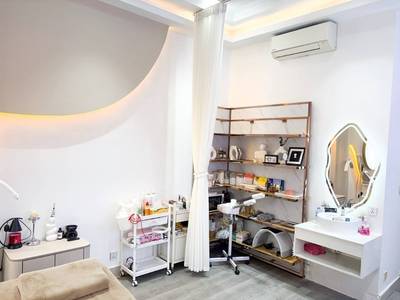 Maison-boutique Meublé À louer