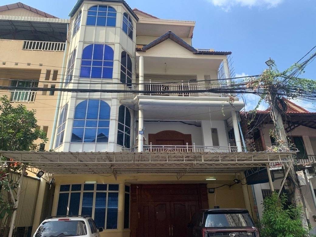 House and lot For Sale & Rent in Chroy Changvar $450,000
