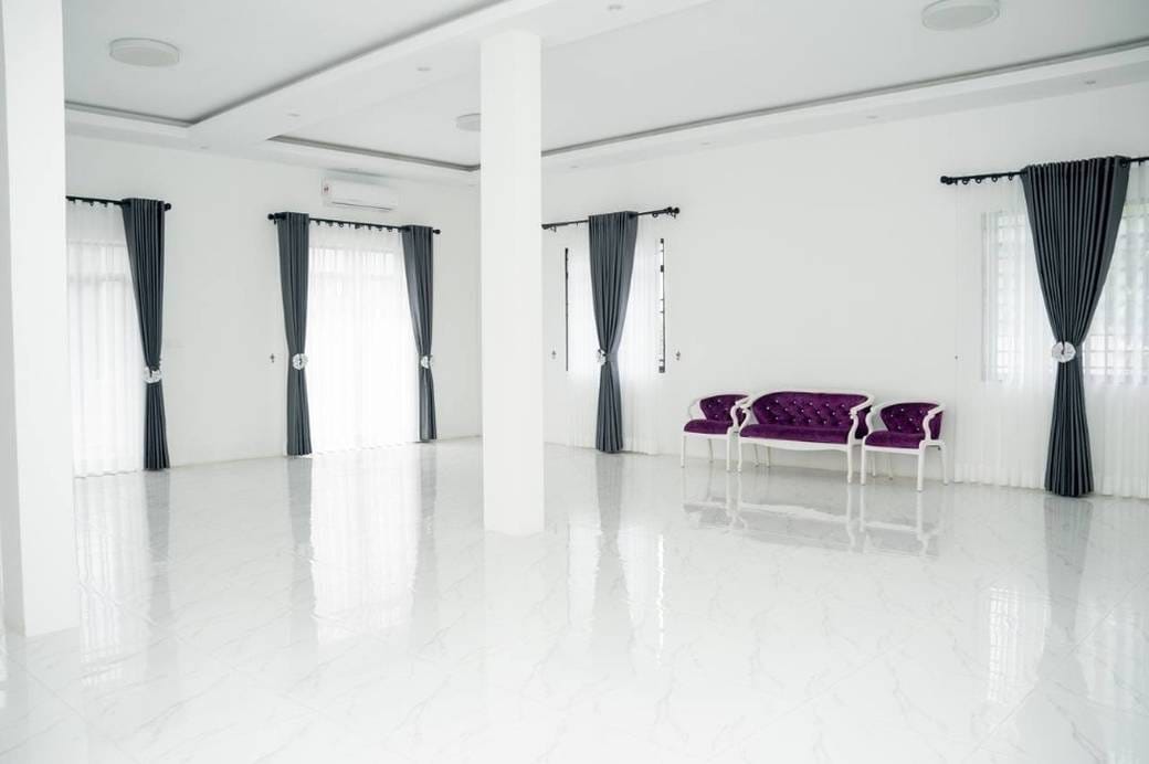 House and lot K pronájmu in Sen Sok $2,500