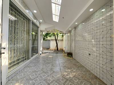 476 sqm Land Size Vila K pronájmu
