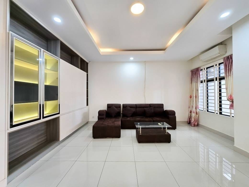 $430,000 Dvojvila