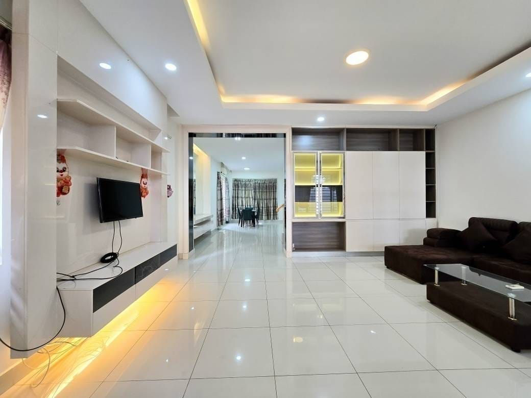 176 sqm Land Size Dvojvila Na prodej