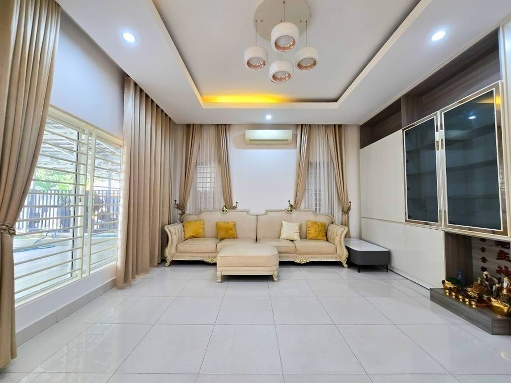$350,000 Dvojvila
