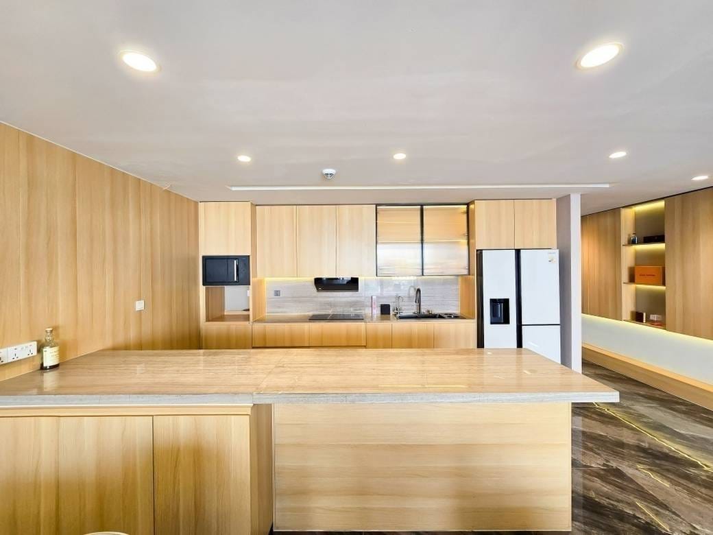 Penthouse K pronájmu with 4 Parking Space