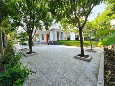 432 sqm Living Size Vila K pronájmu in Russey Keo