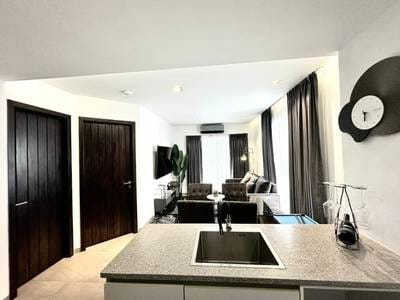 Urban Village Phase 1 | คอนโด ราคา $125,000