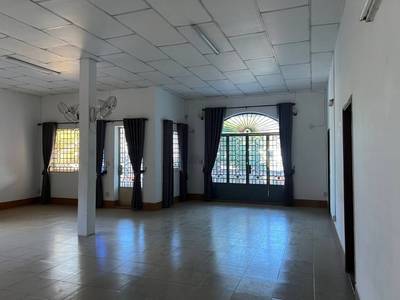 403 sqm Living Size Villa For Sale in Boeng Keng Kang
