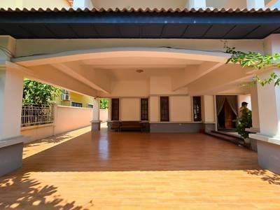 Вилла For Sale & Rent in Туол Сангке, Руссей Кео, Пномпень