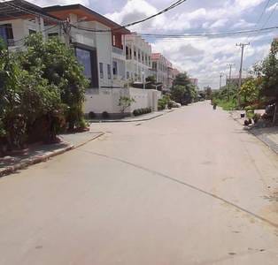 ที่ดิน สำหรับขาย ใน Russey Keo $1,250,000