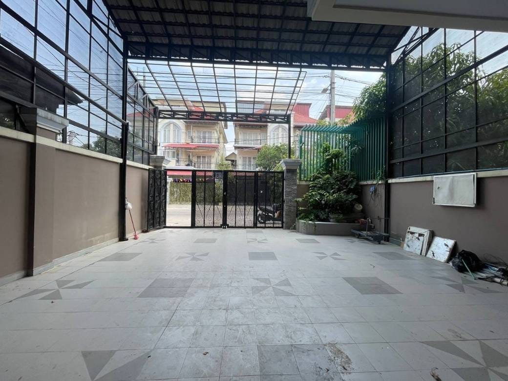 $290,000 Dvojvila