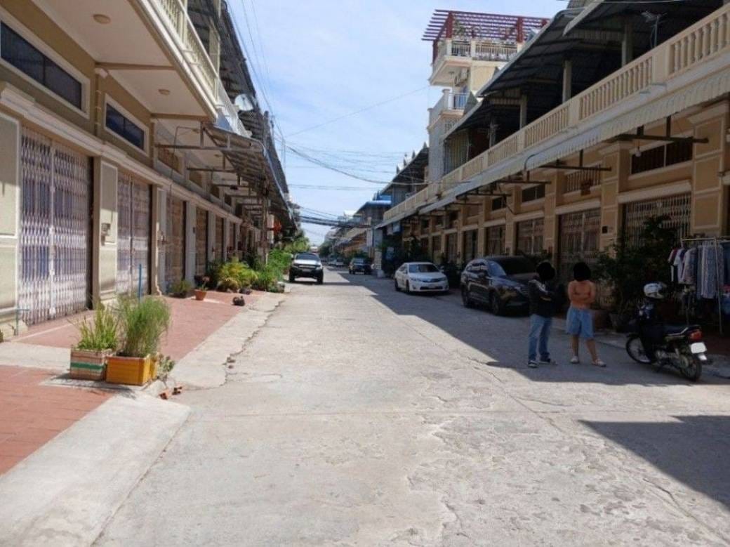 联排住宅出售，位于长夏下社分区, 棉芷区, 金边