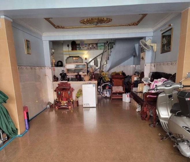 House and lot สำหรับขาย 6 ห้องนอน ราคา $370,000