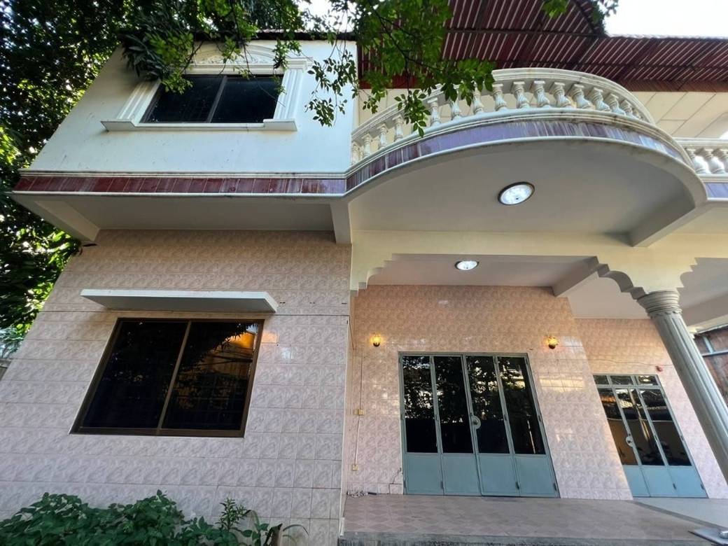 $1,289,000 Villa