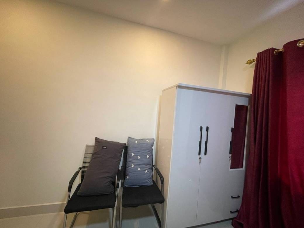 Chbar Ampov店屋出租，位于NirouthChbar Ampov，价格$800