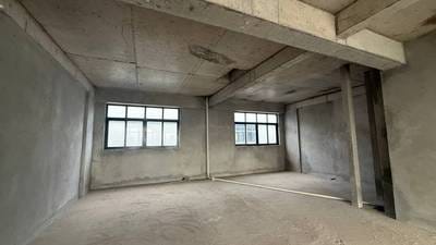 Chroy Changvar建筑出售，价格$1,500,000