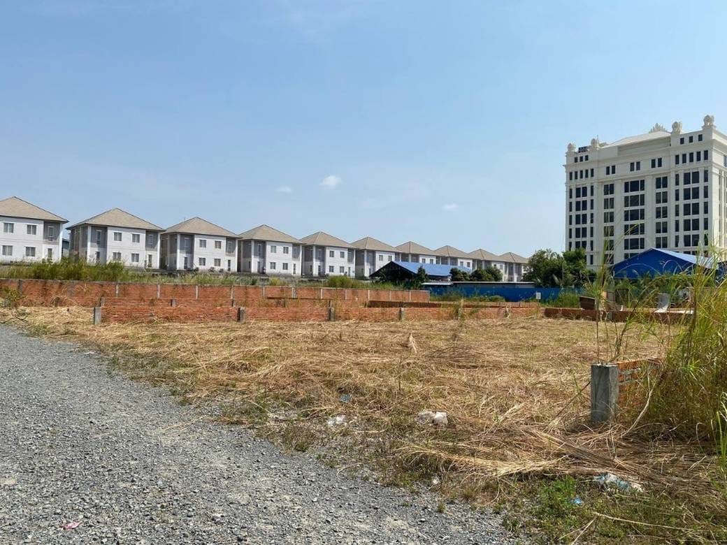 ដី សំរាប់លក់ នៅChroy Changvar តម្លៃ $316,800