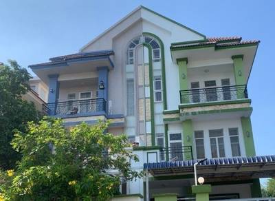 $350,000 Dvojvila