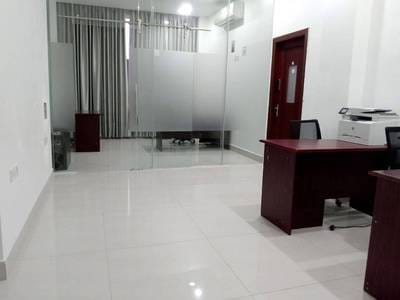 2,500 sqm Land Size Budova K pronájmu for $25,000