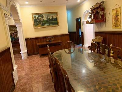 $2,800 Vila