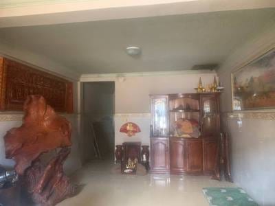 Por Sen Chey96平方米使用面积排屋出售