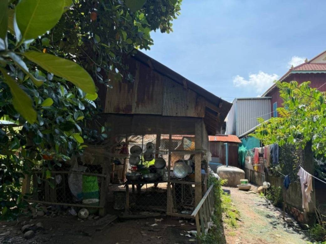 House and lot Na prodej in Puk Ruessei, Khsach Kandal, Kandal