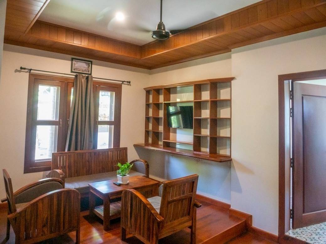 ផ្ទះល្វែង តម្លៃ $350