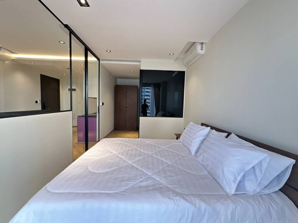 $550 Condo