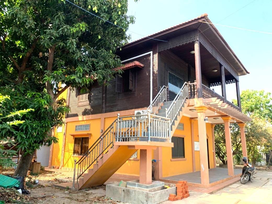 $800 House