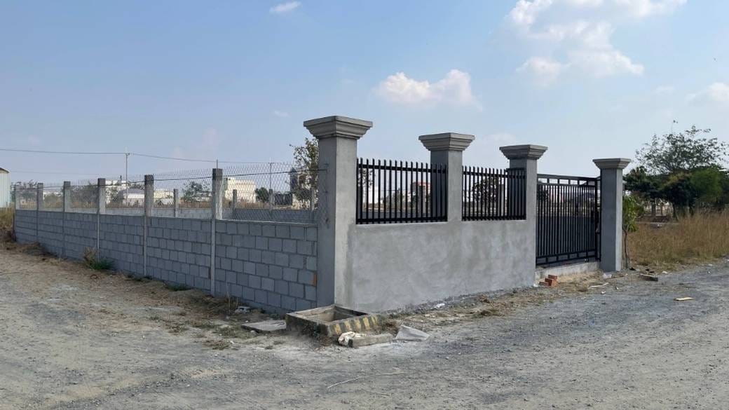 198 sqm Land Size Lot Для Продажи