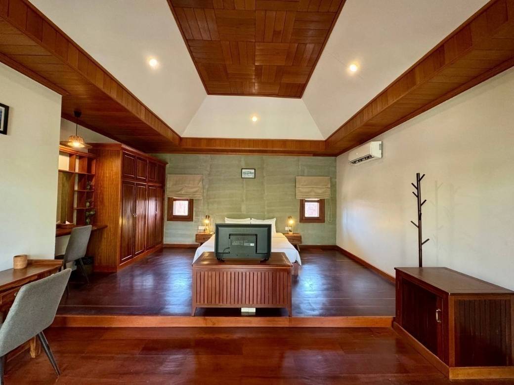 $350 Villa
