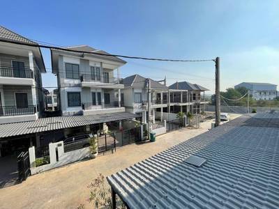 House and lot Для Продажи in Коук Рока, Прек Пноу, Пномпень