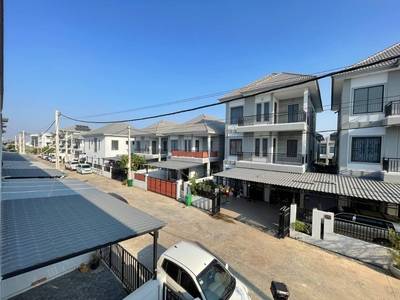 90 sqm Living Size House and lot Для Продажи in Prek Pnov