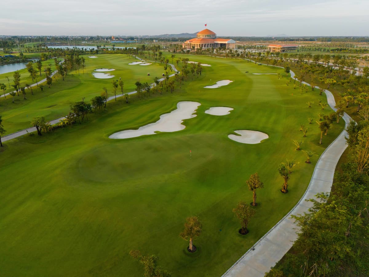 Chhun On Golf Resort in Phnom Penh