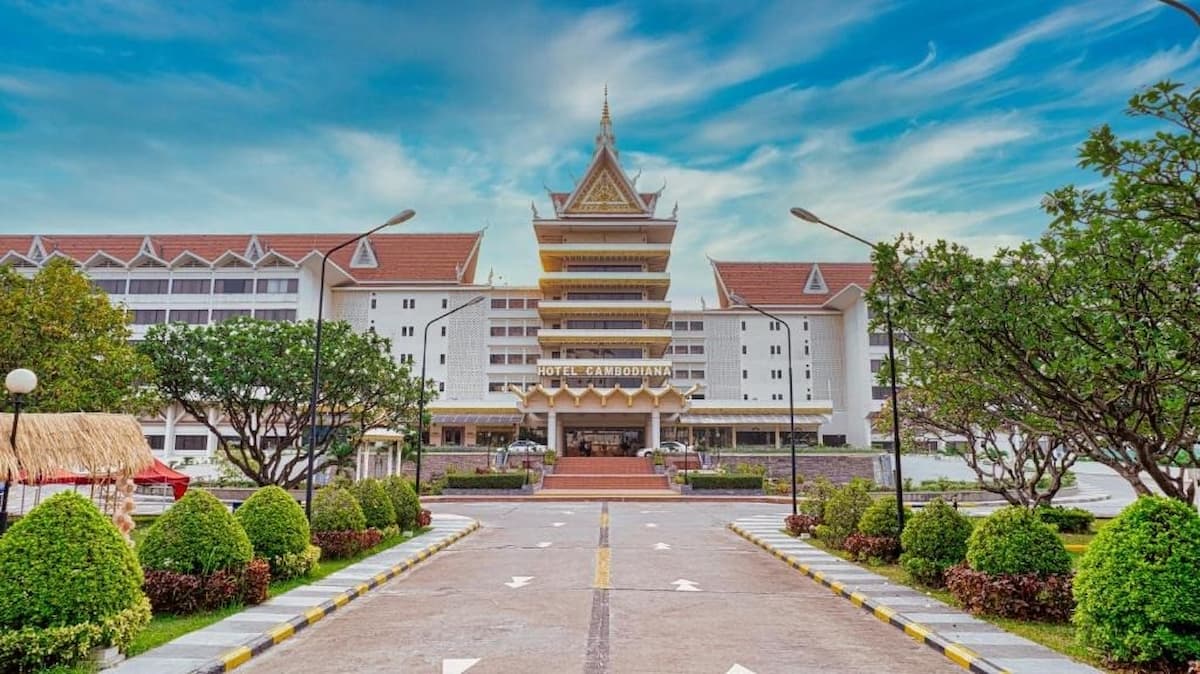 Hotel Cambodiana