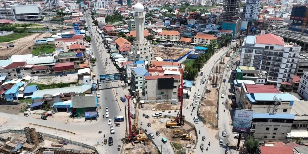 Construction on Phnom Penh's South