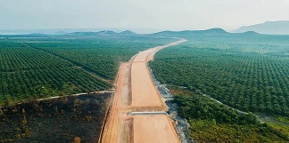 不停工！柬埔寨首条高速公路建设在战疫中顺利推进
