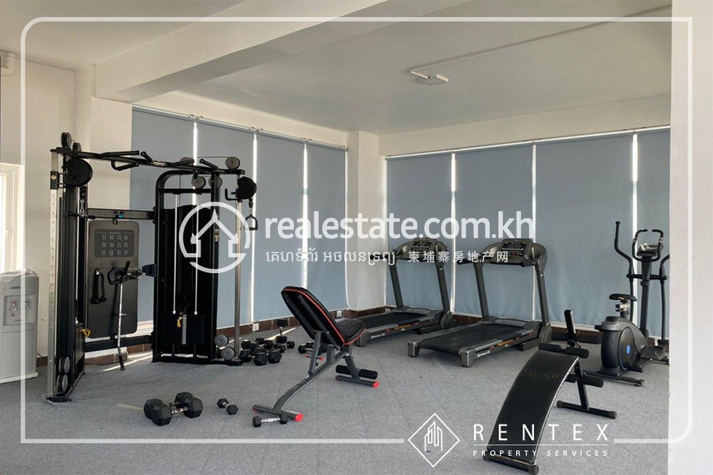 Gym Twin Lucky apt.jpg