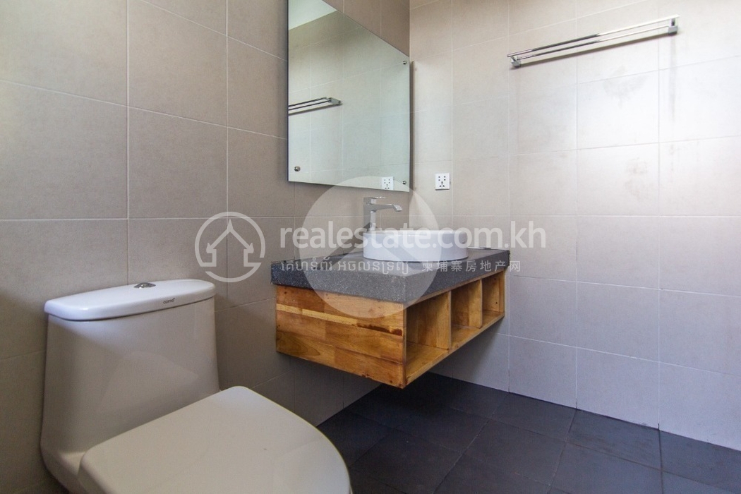 210705143640e3bd-12498-1-br-apt-for-rent-in-night-market-area22.jpg